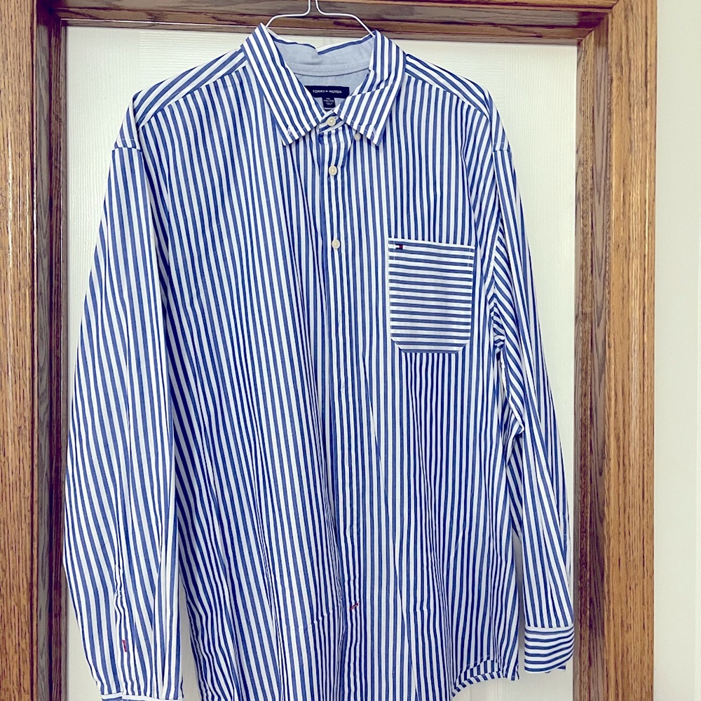 Tommy Hilfiger long sleeve dress shirt